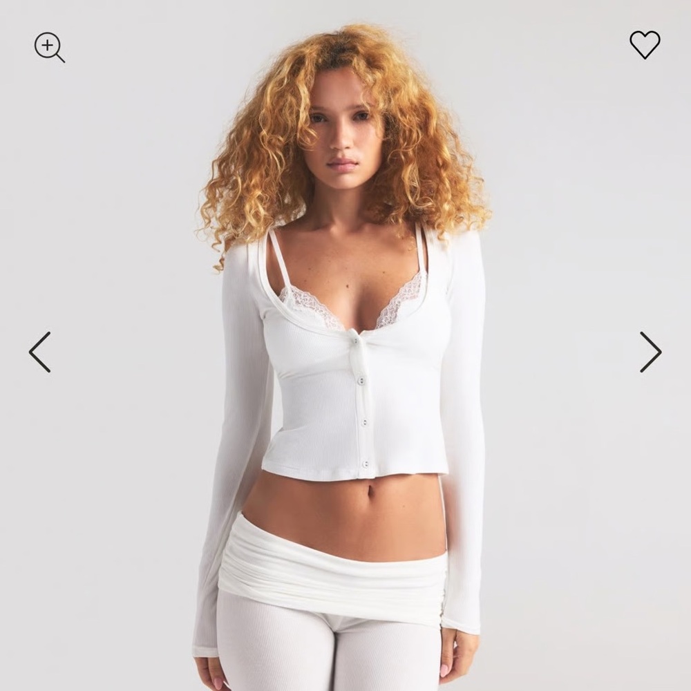 New SKIMS Soft Lounge Lace Long Sleeve Button Up Top Built In Bralette Marble